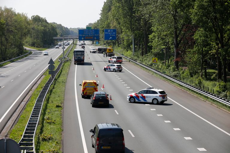 Het verkeer op de A4 moet over één rijstrook (foto: Christian Traets/SQ Vision).