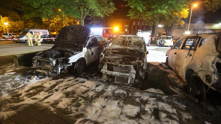 De politie zou de parkeerplaats aan de Urkhovenseweg in Eindhoven hebben aangemerkt als plaats delict (foto: Arno van der Linden/SQ Vision).