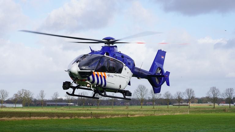 Vanuit een politieheli zijn foto's gemaakt van de omgeving rond de A58 bij Molenschot (foto: Jeroen Stuve/SQ Vision).