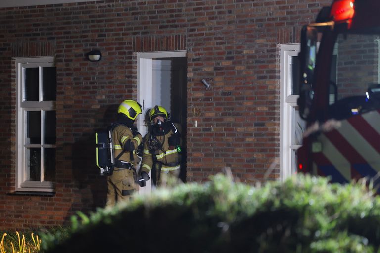 Wat er precies in brand stond in het huis aan de Brede Heide in Boxtel is niet bekendgemaakt. (foto: Sander van Gils/SQ Vision).