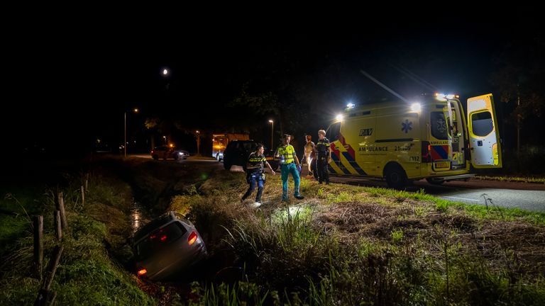 Ook een bergingsbedrijf zou worden ingeschakeld (foto: Iwan van Dun/SQ Vision).