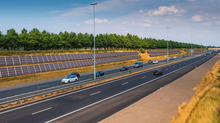 Een impressie van het zonnepark als het in oktober klaar is.