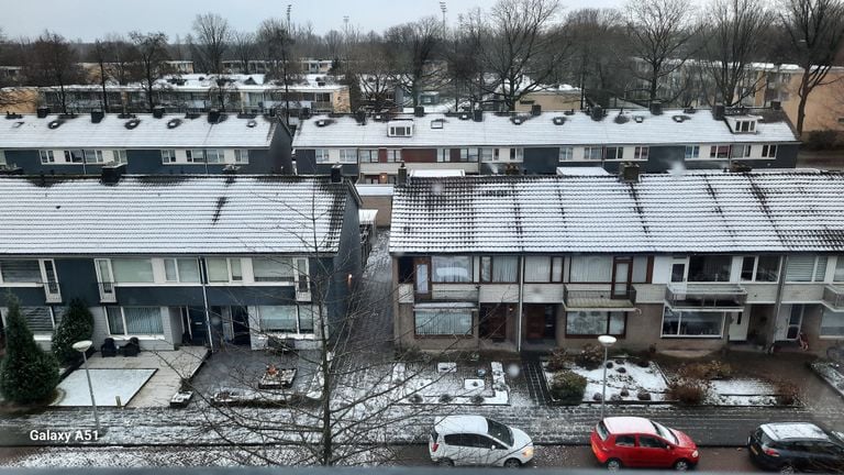 Zo zag Martha maandagochtend Waalwijk wakker worden (foto: Martha Kivits). 