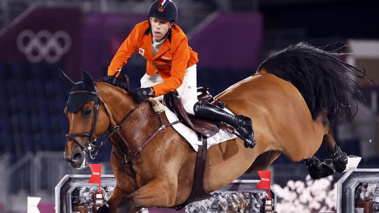 Michael van der Vleuten in actie met Beauville Z tijdens de Olympische Spelen in Tokio (foto: Michael Reynolds/ANP).