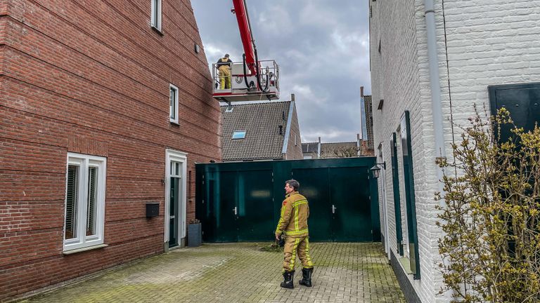 De brandweer schoot donderdagochtend te hulp in Helmond (foto: Harrie Grijseels / SQ Vision).