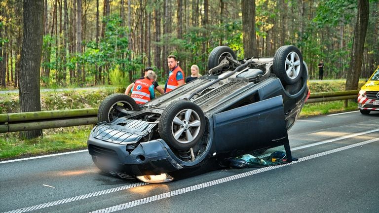 Bij het ongeluk op de N69 was er ook hulp uit België (foto: Rico Vogels/SQ Vision).