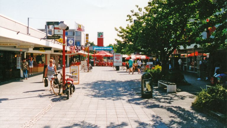 Het winkelcentrum ergens jaren '90 (foto: Eindhoven in Beeld)