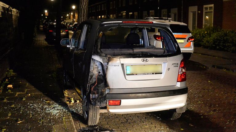 De schade aan de auto's is aanzienlijk (foto: Perry Roovers/SQ Vision).