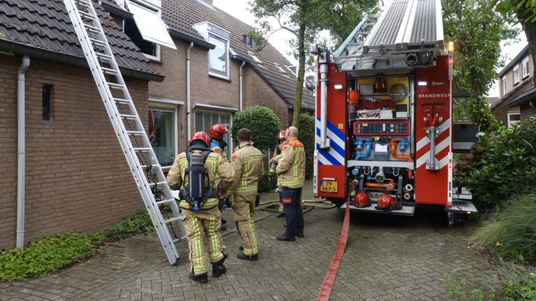 Brand in woning in Best (foto: Sander van Gils/SQ Vision).