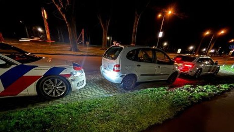 Drie gestolen voertuigen werden gestopt in de omgeving van Breda, Roosendaal en Bergen op Zoom (foto: Instagram verkeerspolitie zwb). 