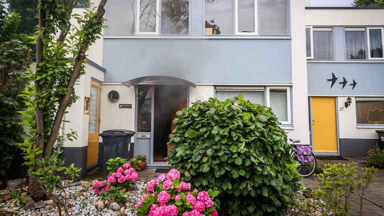 Het huis hing vol rook (foto: Sem van Rijssel/SQ Vision) 