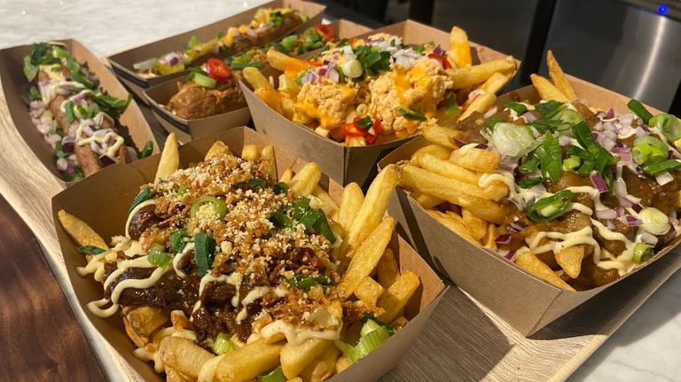 'Loaded' frietjes en frikandellen bij de Frietaire