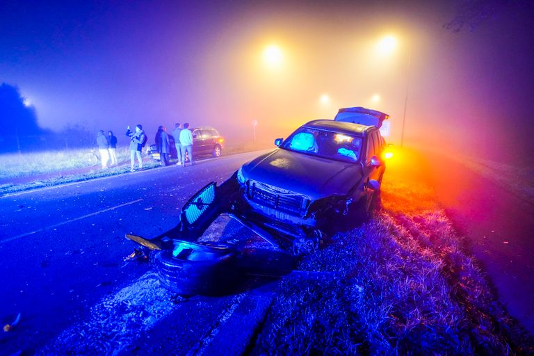 Eén van de auto's die op elkaar botsten (foto: SQ Vision).