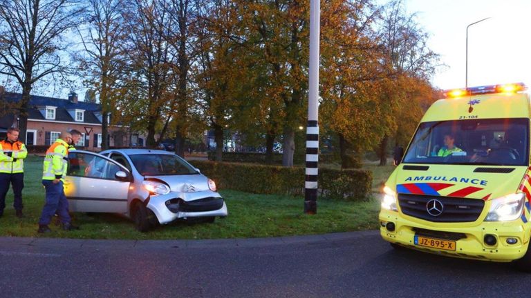 De automobilist bleek beschonken (foto: Bart Meesters).