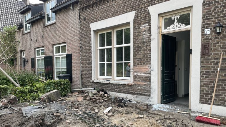 Het huis dat geraakt werd door de bus 