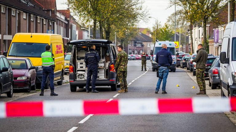 Hulpdiensten op de Tongelresestraat in Eindhoven (foto: SQ Vision).