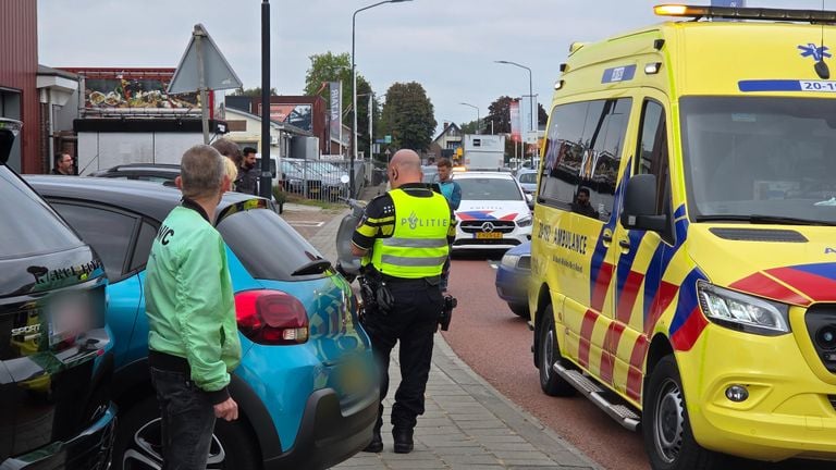 De politie onderzoekt de toedracht (foto: Erik Haverhals/Persbureau Heitink).