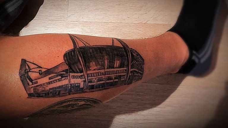 Een tattoo van het Philips Stadion in Eindhoven.