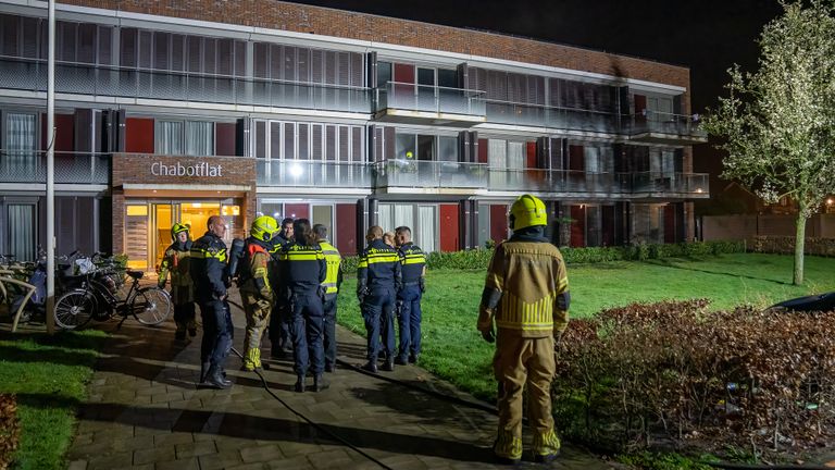 Er waren de nodige brandweerlieden en agenten (foto: Iwan van Dun/SQ Vision Mediaprodukties).