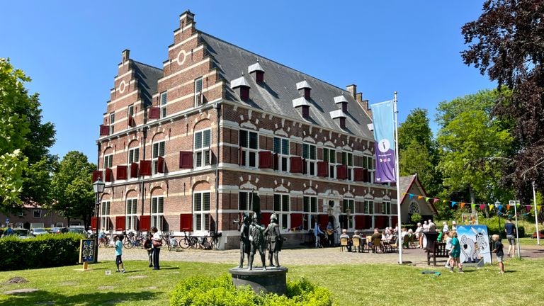 Het 'jarige' Mauritshuis in Willemstad. (foto: Raoul Cartens)