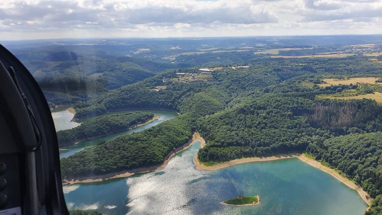 Vanuit het vliegtuig genieten Jean-Paul en Andrea van de prachtige landschappen (foto: Jean-Paul Sablerolle).