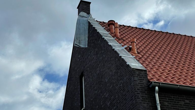 Stormschade in de wijk Brandevoort in Helmond (foto: Harrie Grijseels / SQ Vision).