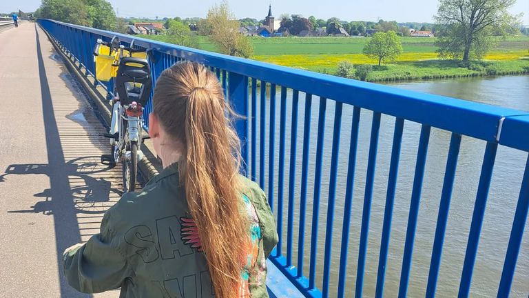Daniëlle ging een eind fietsen met haar dochter door het mooie Brabantse land (foto: Daniëlle Wijker)