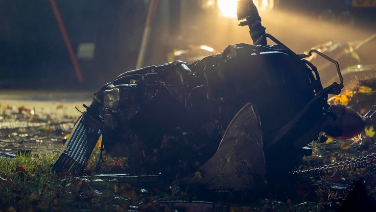 Het motorblok schoot uit de auto (foto: Gabor Heeres/SQ Vision).