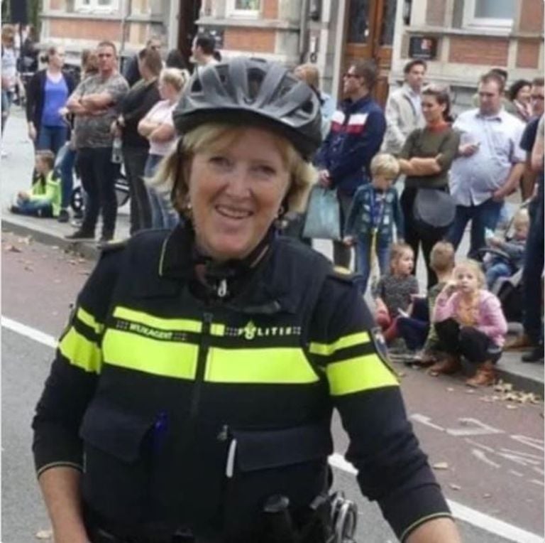 De echte wijkagente Inge van Luijt (foto: Instagram wijkagent Den Bosch Muntel).