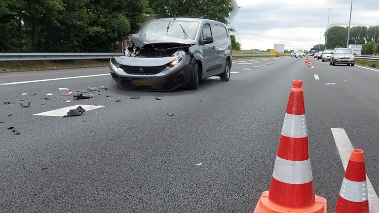 De tweede botsing (foto: wijkagent Waalwijk).