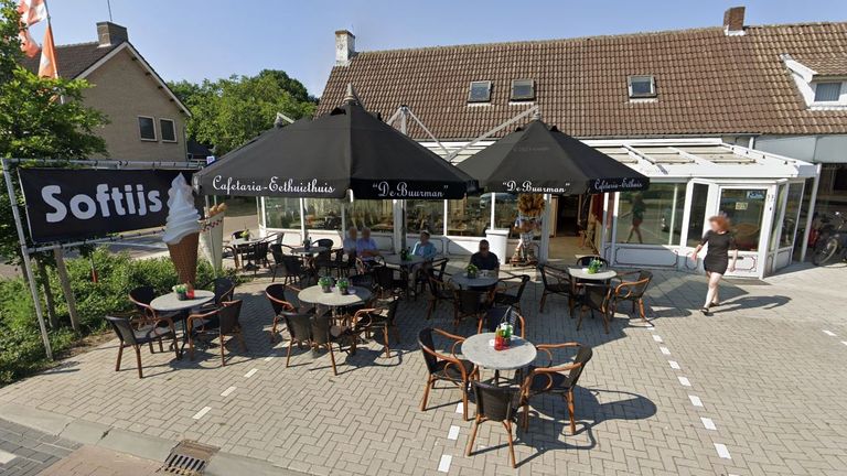 De overval vond plaats bij cafetaria en eethuis De Buurman aan de Oudedijk in Odiliapeel (afbeelding: Google Maps).