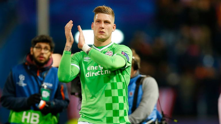 Jordy de Wijs in het PSV-shirt (foto: ANP). 