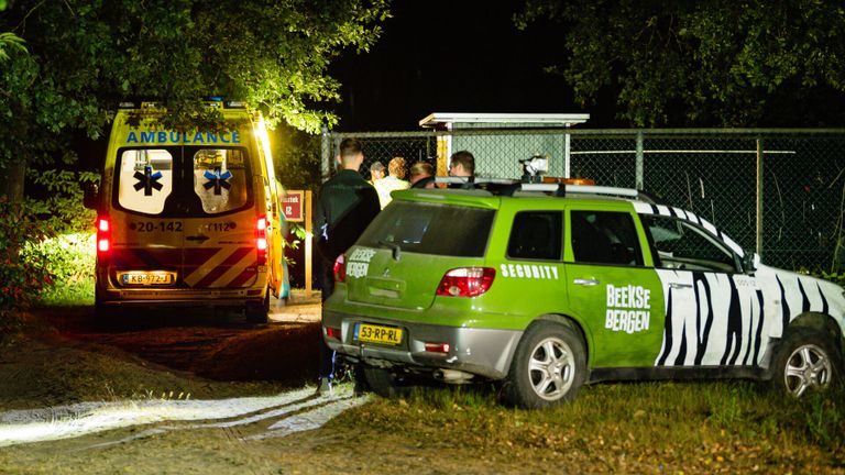 Commotie bij het terrein vlakbij de Beekse Bergen (foto: Jack Brekelmans/SQ Vision)