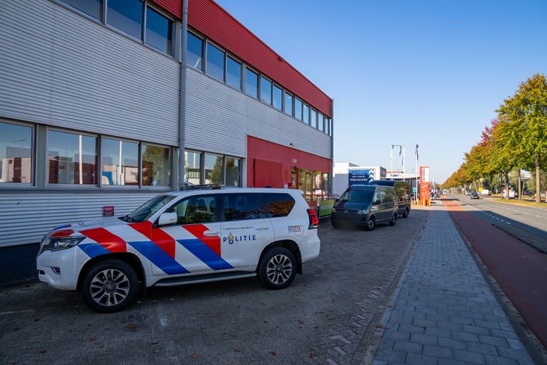 De opslagbox waar de politie onderzoek deed (foto: Iwan van Dun/SQ Vision).