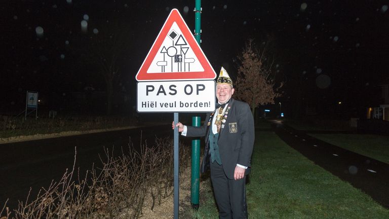 Het verkeersbord is alweer verdwenen. (foto: privécollectie)