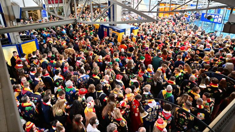 Drukte op het station van Den Bosch (foto: NS/Kjell Postema).