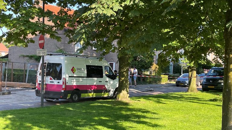 Tijdens de klus van Enexis was een deel van de Esschestraat afgesloten (foto: Ricardo van Dincten/Prio1Brabant).