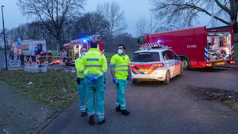 Ambulance, politie en brandweer waren paraat (foto: Gabor Heeres/SQ Vision Mediaprodukties).