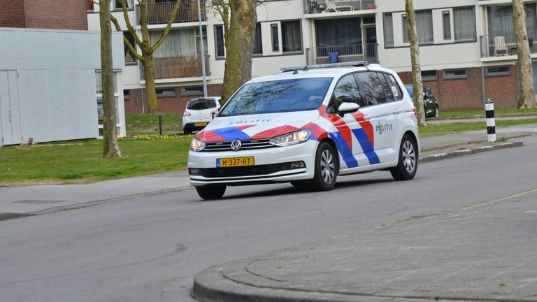 Zoektocht naar de daders in omgeving van overval (Foto: Perry Roovers/SQ Vision)