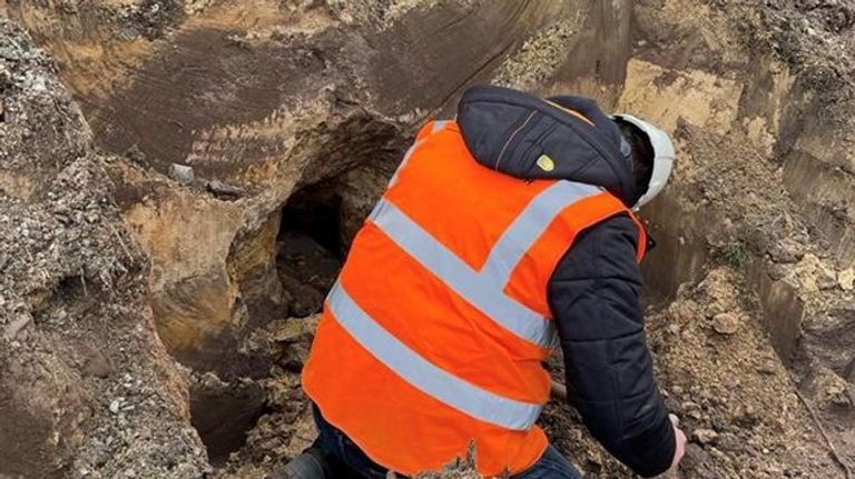 Spoorwerkers ontdekten flinke holen (foto: ProRail).