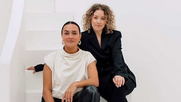 Rosalie en Malou vielen in de prijzen bij de Dutch Funeral Awards. (Foto: Voortman& Baumhauer Photography)