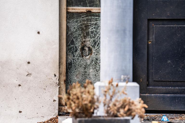 Schade aan het huis in Geldrop (foto; Dave Hendriks/SQ Vision).