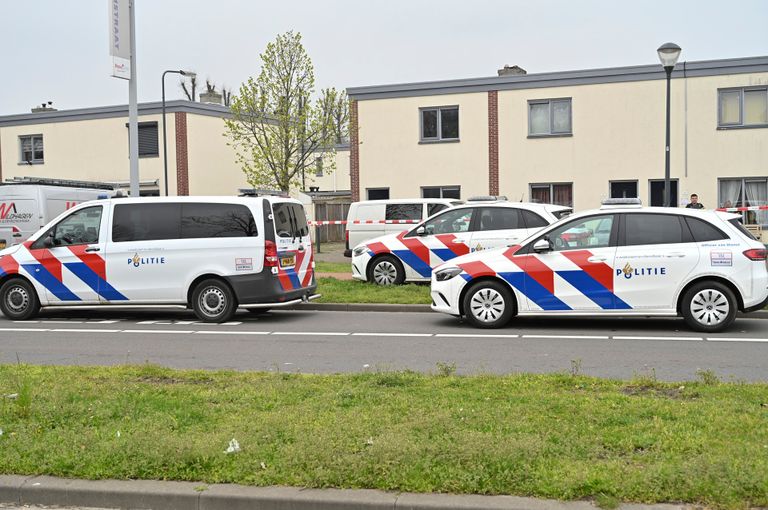 Veel politie in en rond de Vestkant in Breda (foto: Perry Roovers/SQ Vision).