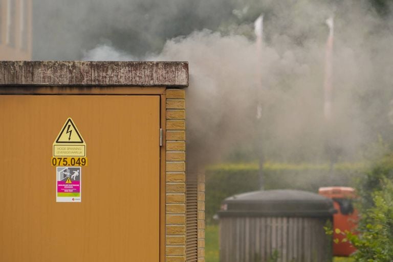 Veel rook door de brand (foto: Harrie Grijseels/Persbureau Heitink).