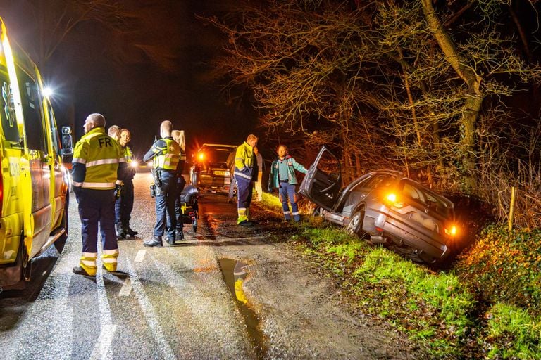 Politie en ambulance waren paraat (foto: Harrie Grijseels/SQ Vision).