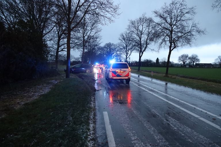 Het ongeluk gebeurde op de Peelweg in Zeeland (foto: Kevin Kanters/SQ Vision).