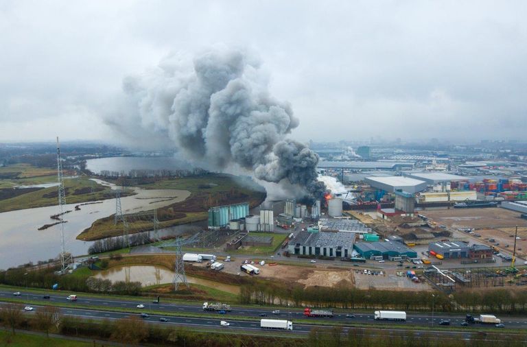 Brand Den Bosch vanuit de lucht (Foto: Bart Meesters/ SQ Vision)