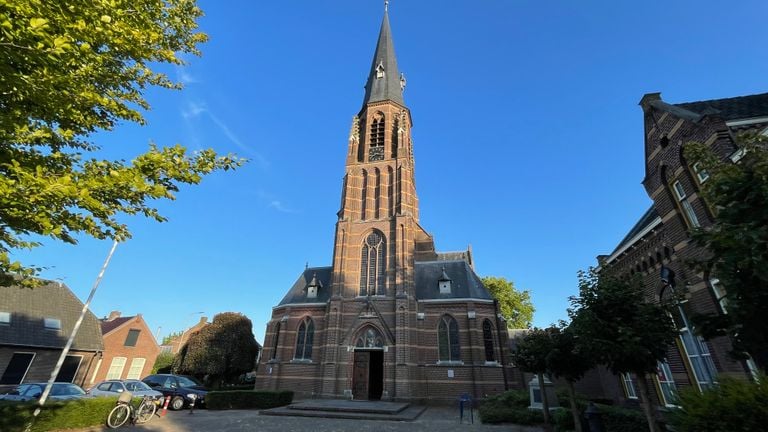 De Ceciliakerk in Berkel-Enschot (foto: Tom van den Oetelaar).