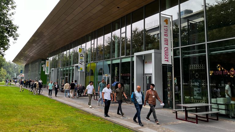 Elf restaurants telt de High Tech Campus (foto: Rogier van Son).