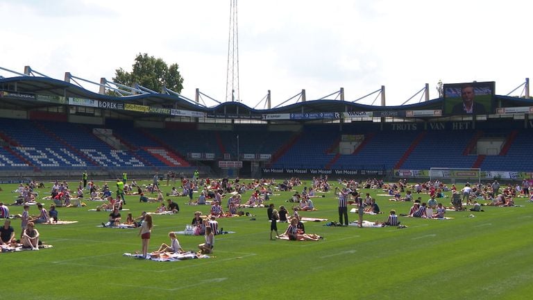 De picknick op het veld bij Willem II.